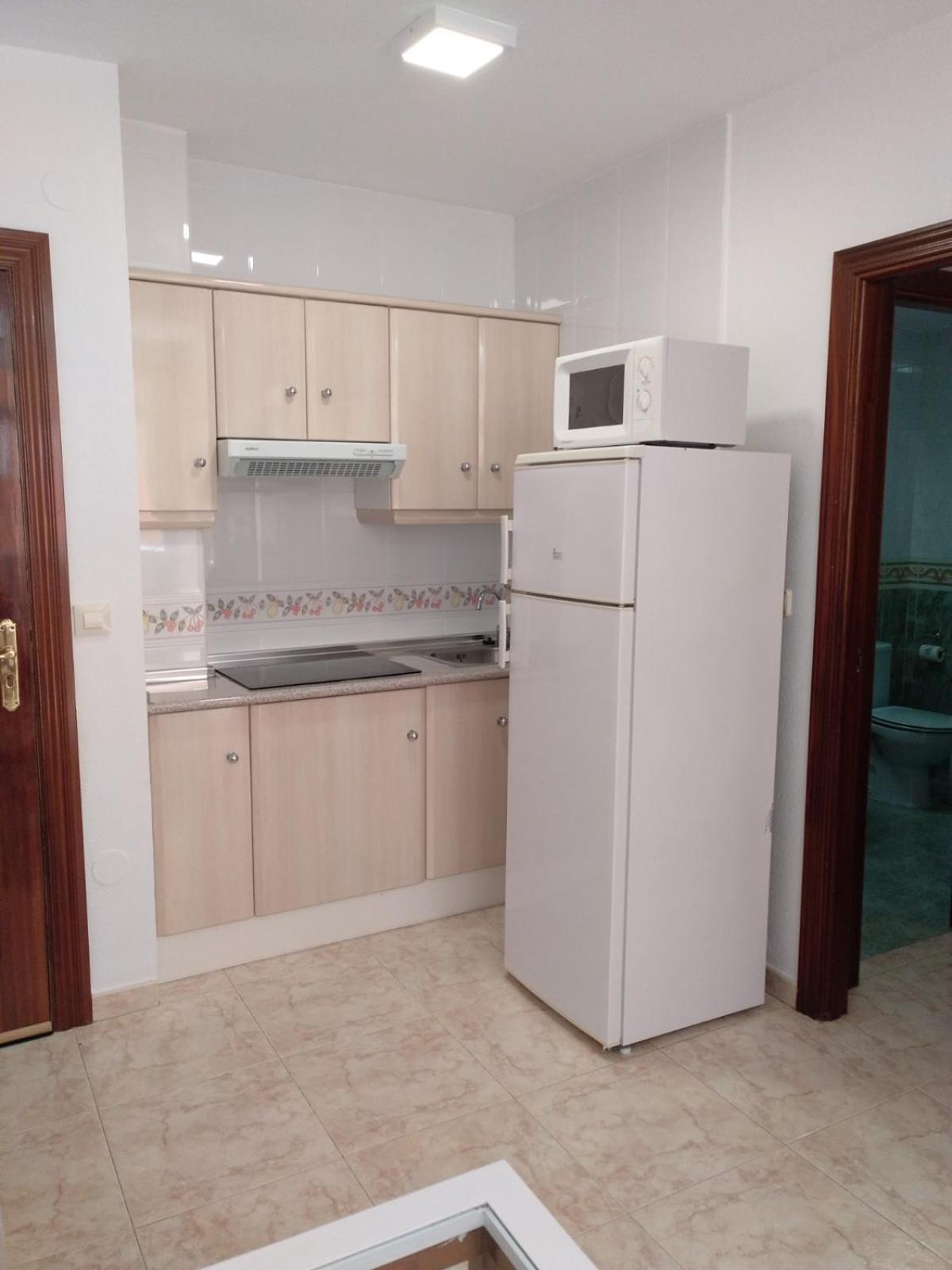 Aurinko 5 Segundo Luminoso Apartamento Con Vistas En Фуeнхирола Екстериор снимка
